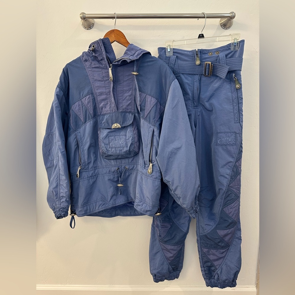 Chervo Women’s Ski Outfit